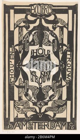 Ex libris van de vereniging Hou'en Trouw nel mezzo due mani agitare. Sinistra verticale 'Amore' e 'destra verticale' fede '. Sopra e sotto vogels stilizzati. Produttore : stampatore: CAREL Adolph Lion Cachet Luogo fabbricazione: Amsterdam Data: 1916 Materiale: Carta Tecnica: Legno dimensioni: Foglio: H 422 mm × W 249 mm Oggetto: Mani tremanti, 'extrarum junctio'birds Foto Stock