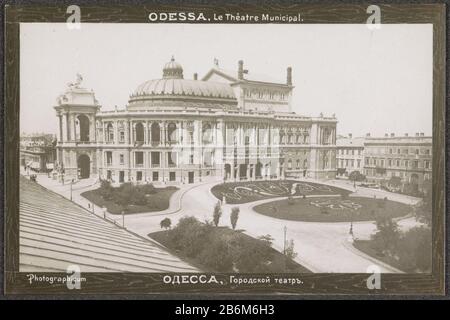 Parte dell'album con registrazioni di revisione dove: Condizioni in Odessa. Produttore : fotografo: Anonymous place manufactured : Elettrodi Sadat Ring: CA. 1900 - ca. 1930 caratteristiche Fisiche: Gelatina argento materiale di stampa: Carta fotografica Tecnica: Gelatina argento pressione dimensioni: H 150 mm × b 99 mm Oggetto: Teatro (edificio) dove Elettrodi risparmio reclutamento e diritto Foto Stock