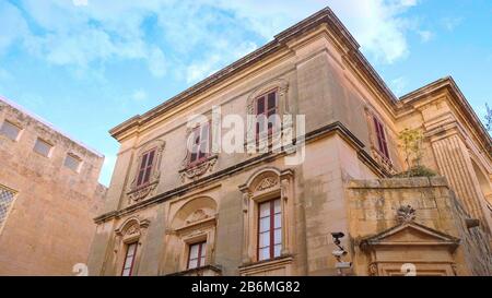 Stazione di polizia Mdina nella città storica - MALTA, MALTA - 5 MARZO 2020 Foto Stock