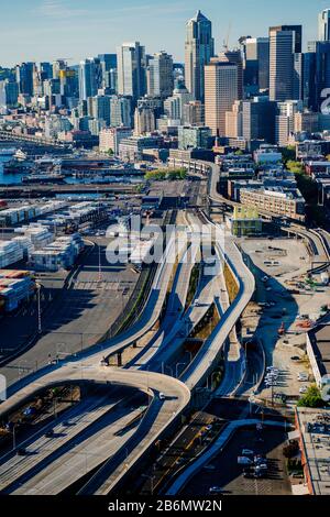 Veduta aerea della città di Seattle con l'autostrada 99, Washington state, USA Foto Stock