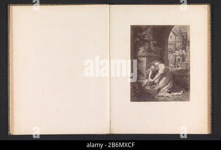 Fotoreproductie van een prent van een scene uit Faust, voorstellende Gretchen voor een sculptuur van de Piëta Object Type : foto reproductie bladzijde Objectnummer: RP-F-2001-7-784-5 fabbricante : fotograaf: Anoniemnaar prent van: Wilhelm von Kaulbach (vermeld op object) Dating ca. 1875 - ca. 1885 Materiale: Fotopapier Techniek: Albuminedruk dimensioni: Foto: H 178 mm × b 140 mm Oggetto: (Scene da) opere specifiche di letteratura: Goethe, Faust'Pietà ', Vesperbild', 'Marienklage' (nessun altro presente): Cristo, con o senza corona di spine, lutto da parte di Maryadult Womanone orante Foto Stock