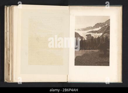 Gezicht op Bow Lake View of Bow Lake Property Type: Photomechanical print page Item number: RP-F 2001-7-821-41 Iscrizioni / marchi: Title, recto flyleaf, printed: 'Upper Bow Lake. Looking South' Manufacturer : Photographer: Walter Dwight Wilcoxclichémaker: Anonymous Place manufacture: Canada Date: C.1893 - or for 1897 Material: Paper Technique: Photogravure dimensions: Print: H 165 mm × W 115 mmToelichtingPrent front page 270. Oggetto: Lago dove: Lago di prua Foto Stock