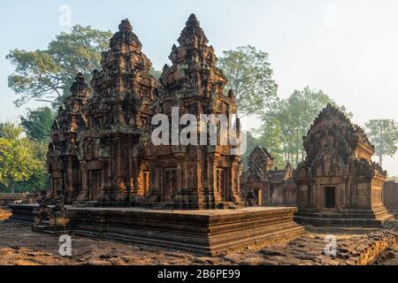 Tempio Di Banteay Srei Vicino Ad Angkor Wat In Cambogia Foto Stock