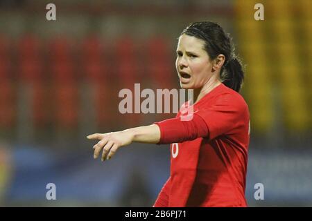 Calais, Francia. 10th Mar, 2020. VALENCIENNES, FRANCIA. Mar 10th: 20200310 Calais, Francia : Canadese Diana Matheson (8) nella foto durante la partita di calcio femminile tra le squadre nazionali del Brasile e del Canada il terzo e ultimo giorno di incontro del Tournoi de France 2020, un prestigioso torneo di womenshigner amichevole nel Nord della Francia, martedì 10 marzo 2020 a Calais, Francia . Photo SPORTPIX.BE | DIRK VUYLSTEKE Dirk Vuylsteke/SPP-Sportpix Credit: SPP Sport Press Photo. /Alamy Live News Foto Stock