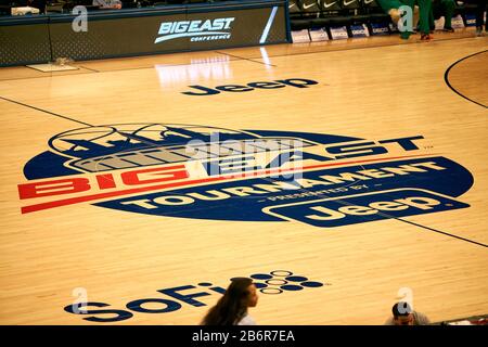 New York, New York, Stati Uniti. 11th Mar, 2020. Vista generale del campo per il primo turno di Big East Tournament giocare al Madison Square Garden di New York City tra la St Johns Red Storm e Georgetown Hoyas. Duncan Williams/Csm/Alamy Live News Foto Stock