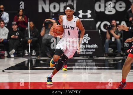 Sierra Canyon Trailblazers avanti Ziaire Williams (1) durante un CIF state Open Division Southern Regional finale partita di basket liceo contro Etiwanda, martedì 10 marzo 2020, a Northridge, California, USA. (Foto di IOS/Espa-Images) Foto Stock