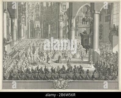 Huwelijk van Karel Christiaan van Nassau-Weilburg ha incontrato prinses Carolina, 1760 cerimonia nuziale Charles Christian, Principe di Nassau-Weilburg principessa Carolina, marzo 5th 1760. Interno del Grote Kerk all'Aia con tutti gli ospiti, il pastore parla alla coppia. Al matrimonio, il giovane principe Guglielmo V e il suo guardiano, il Duca di Brunswick. Sotto i bracci della coppia. Nello stato successivo dell'immagine è incluso un tekstblad. Produttore : printmaker Simon Fokke a disegno: Tethart Philip Christian Haag Place fabbricante: Printmaker Amsterdam a disegno: The Hague Data: 1761 P. Foto Stock