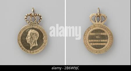 Inhuldiging te Amsterdam van Willem Frederik, prins van Oranje als souverein vorst panning met draagoog aan kroontje. Voorzijde: Borststuk uomo binnen omschrift. Keerzijde: Opschrift binnen omschrift fabbricante : Hendrik LagemanPlats fabbricazione: Nederland dating: 1814 Materiale: Metaal Techniek: Slaan / vergulden dimensioni: D 3,5 cm. (met kroontje en draagring) × d 2,3 cm. (Zonder kroontje en draagring) × g 7,32 gr Oggetto: Bevrijding van Nederland (1813)Inhuldiging van prins Willem Frederik als souverein vorstWanneer: 1814-03-30 - 1814-03-30 Foto Stock