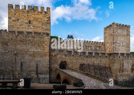 Il Castello di San Giorgio a Lisbona Foto Stock