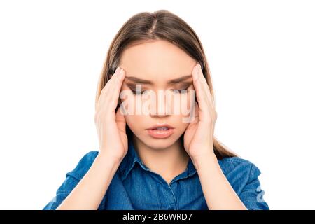 Donna malata triste lavorata in eccesso con forte mal di testa Foto Stock