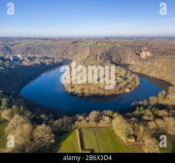 Francia, Indre, Berry, Creuse Valley, Badecon le Pin, Creuse River meander (vista aerea) // Francia, Indre (36), Berry, vallée de la Creuse, Badecon-le- Foto Stock