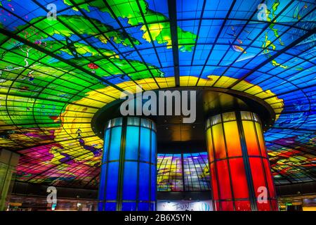 Il Duomo di luce nella stazione di Formosa Boulevard a Kaohsiung Taiwan Foto Stock