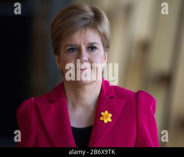 Edimburgo, Regno Unito. 12th Mar, 2020. Nella foto: Nicola Sturgeon MSP - Primo Ministro della Scozia e leader del Partito Nazionale Scozzese (SNP). Scene dei Primi Ministri interrogazioni al Parlamento scozzese la prima settimana del processo dell'Ex primo Ministro - Alex Salmond, e tensioni aa in corso a Holyrood. Credito: Colin Fisher/Alamy Live News Foto Stock