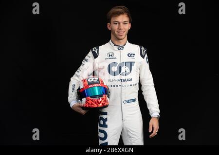 Melbourne, Australia. 12 marzo 2020: Melbourne, Australia - 12 marzo 2020: Pierre Gasly della Scuderia AlphaTauri Honda alla sessione di ritratto del conducente al Gran Premio d'Australia di Formula 1 2020 credito: Chris Putnam/ZUMA Wire/Alamy Live News Foto Stock
