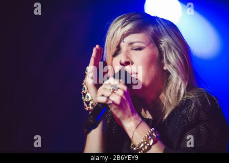 Copenaghen, Danimarca. 02nd, febbraio 2014. La cantante e cantautrice inglese Ellie Goulding si esibisce in un concerto dal vivo a Tap1 a Copenhagen. (Photo Credit: Gonzales Photo - Rod Clemen). Foto Stock