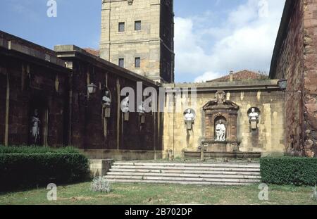 VISTA GENERALE - 1942. Autore: ZARAGOZA / HEVIA / ALVAREZ LAVIADA. Posizione: JARDINES DE LOS REYES CAUDILLOS. Oviedo. ASTURIAS. Spagna. Foto Stock