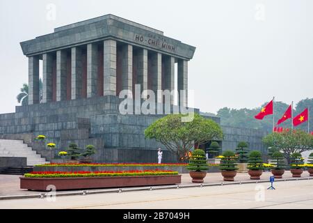 Ho Chi Minh Mausoleo In Piazza Ba Dinh, Hanoi, Vietnam Foto Stock