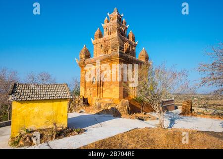 Po Ro Me rovine di templi, xvii sec. Cham tower, Ninh Phuoc distretto, Ninh Thuan Provincia, Vietnam Foto Stock