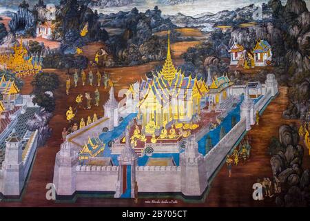 Pitture Murali raffiguranti scene della Ramakien, il Tempio del Buddha di Smeraldo (Wat Phra Kaew), il Grand Palace complesso, Bangkok, Thailandia Foto Stock