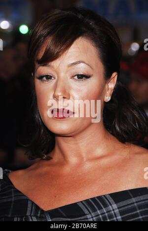 Leah Remini al Los Angeles Fan Screening of 'Mission: Impossible III' tenuto al Mann Grauman's Chinese Theatre di Hollywood, California. L'evento si è svolto giovedì 4 maggio 2006. Photo by: SBM / PictureLux - All Rights Reserved - file Reference N° 33984-2889SBMPLX Foto Stock