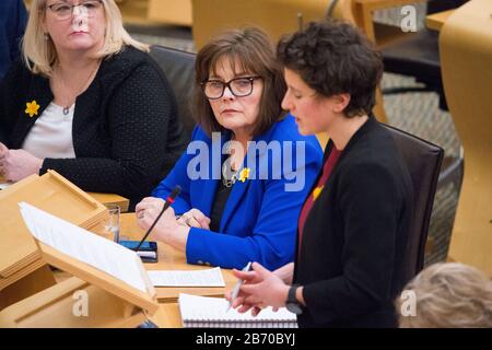 Edimburgo, Regno Unito. 12th Mar, 2020. Nella foto: Jeane Freeman MSP - Ministro del Gabinetto per la Salute e lo Sport. Dichiarazione Urgente: Nuovo Coronavirus Covid-19 Update Credit: Colin Fisher/Alamy Live News Foto Stock