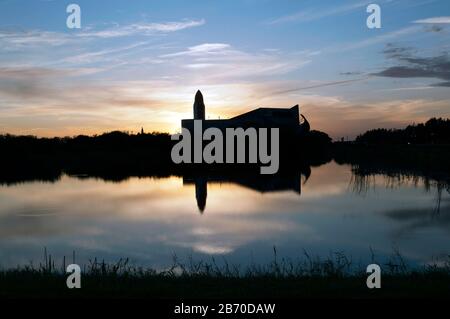 Space Shuttle Atlantis Building Al Tramonto, Al Kennedy Space Center, Merritt Island, Florida Foto Stock