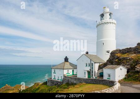 Vista del faro di Start Point durante il giorno d'estate a Devon, South England Foto Stock
