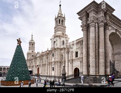 Basilica Cattedrale di Arequipa, Perù. Foto Stock