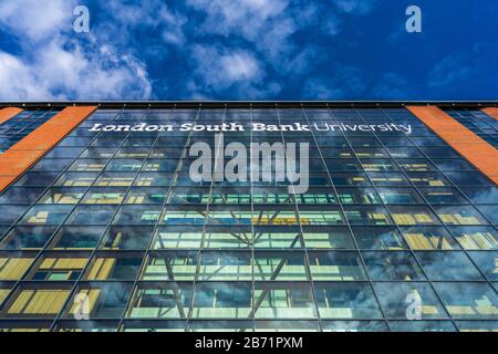 London South Bank University Keyworth Center, Architetti Bdp. Aperto Nel 2003. Foto Stock