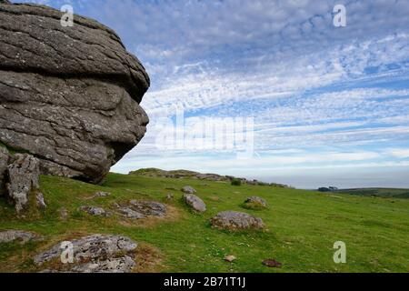 Saddle Tor E Haytor Down, Dartmoor, Devon, Regno Unito Foto Stock