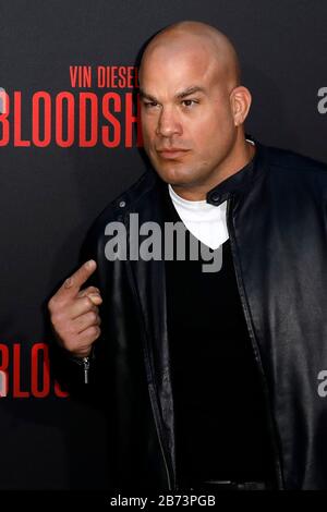 Los Angeles, California. 10 Marzo 2020. Tito Ortiz agli arrivi per BLOODSHOT Premiere, Regency Village Theatre - Westwood, Los Angeles, CA 10 marzo 2020. Credit: Priscilla Grant/Everett Collection/Alamy Live News Foto Stock