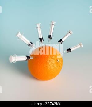 Vitamine e vaccini antinfluenzali per la protezione contro l'influenza suina Foto Stock