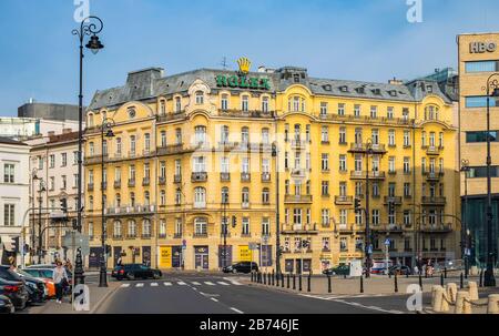 Varsavia, Mazovia / Polonia - 2019/10/26: Nowy Swiat 2 - 2, nuovo mondo - dimora storica originariamente eretta da Szymon Manugiewicz - presso la via Ksiazeca Foto Stock