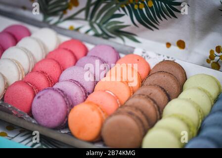 deliziosi macaroon artigianali francesi Foto Stock