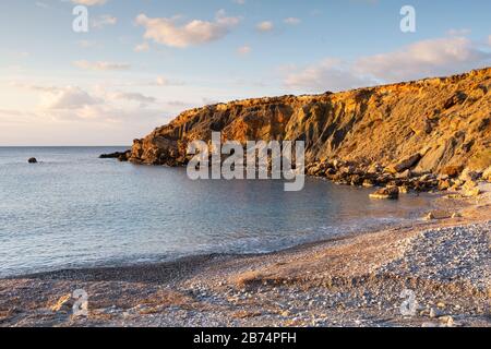 Il paesaggio costiero vicino a Kalo Nero villaggio nel sud di Creta. Foto Stock