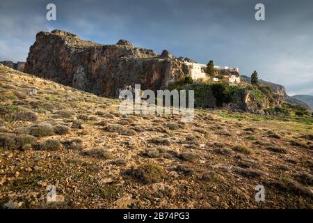 Monastero di Kapsa vicino al villaggio di Kalo Nero, nella parte meridionale di Creta. Foto Stock
