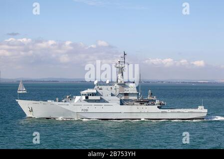 HMS Tyne nel solente Foto Stock