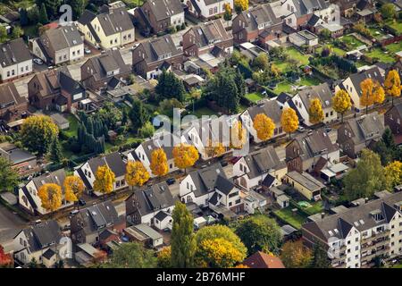 , zona residenziale intorno Emscherstrasse nel quartiere Brauck, 19.10.2012, vista aerea, Germania, Renania settentrionale-Vestfalia, Ruhr Area, Gladbeck Foto Stock