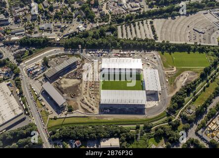 , nuovo edificio dello stadio RW a Hafenstrasse ad Essen, campo di calcio di Rot-Weiss-Essen, 12.08.2012, vista aerea, Germania, Renania settentrionale-Vestfalia, Area Ruhr, Essen Foto Stock