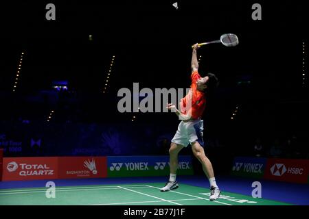 Birmingham. 13 Marzo 2020. China's Shi Yuqi compete durante la partita finale di quarterfinal maschile con Viktor Axelsen in tutta l'Inghilterra Badminton 2020 a Birmingham, in Gran Bretagna, il 13 marzo 2020. Credit: Tim Ireland/Xinhua/Alamy Live News Foto Stock