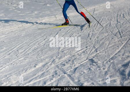 Gite sciistiche sulla pista da sci Foto Stock