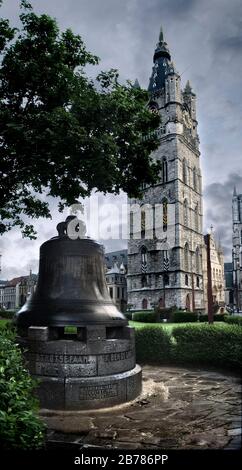 HDR di Belfry e Lakenhalle, Gand. Fiandre, Belgio Foto Stock