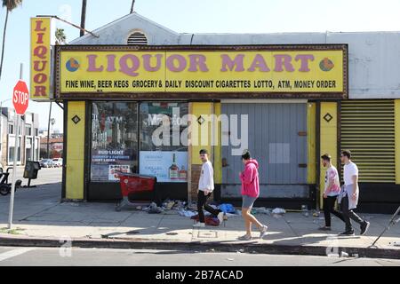 Negozio di liquori facciata a Hollywood, California Foto Stock