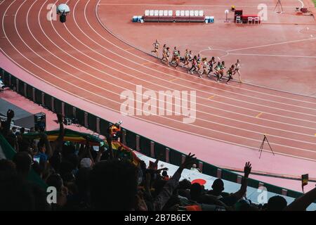 Le corridore femminili che si disputano ai Campionati mondiali di atletica IAAF 2019 allo stadio internazionale Khalifa, Doha, Qatar Foto Stock