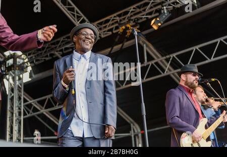 La band di Neville Staple si esibisce al Witney Music Festival, Oxfordshire 18/08/2018 Foto Stock