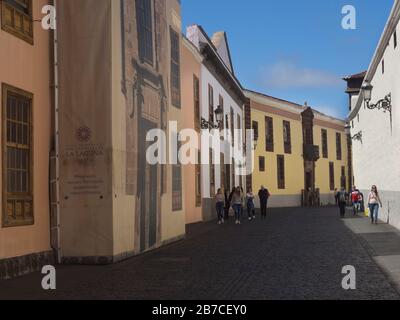 Edifici storici in parte in fase di restauro, nel sito patrimonio mondiale dell'UNESCO la Laguna Tenerife , Isole Canarie Spagna Foto Stock