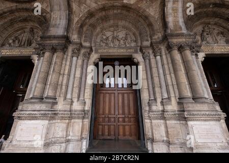 Basilica del Sacro cuore di Parigi, nota anche come Basilique du Sacré-Cœur a Parigi, Francia, Europa Foto Stock