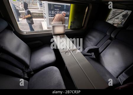 Posti vuoti sul treno TGV in Francia, Europa Foto Stock