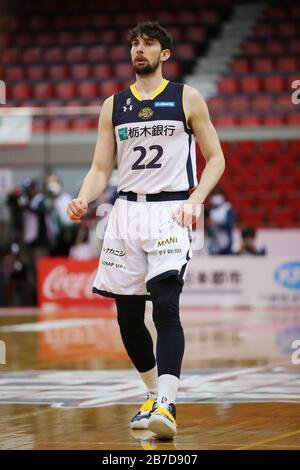 Funabashi Arena, Chiba, Giappone. 14 Marzo 2020. Ryan Rossiter (Brex), 14 MARZO 2020 - Pallacanestro : 2019-20 B.LEAGUE B1 gioco tra Chiba Jets 80-88 Utsunomiya Brex a Funabashi Arena, Chiba, Giappone. Credit: Yutaka/AFLO SPORT/Alamy Live News Foto Stock