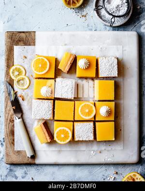 Limoni senza glutine con crosta di farina di mandorle Foto Stock